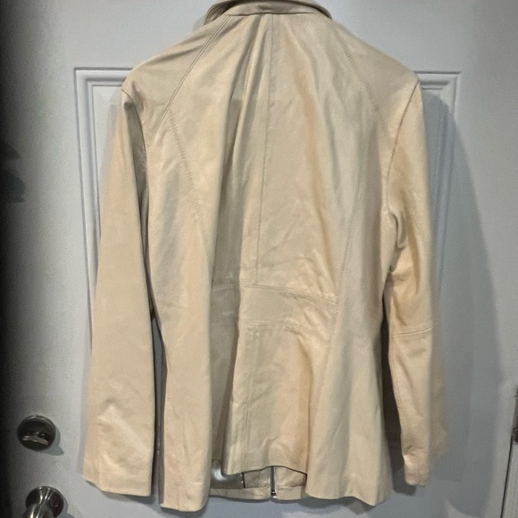 Women's Cream Jacket - Picture 2 of 3